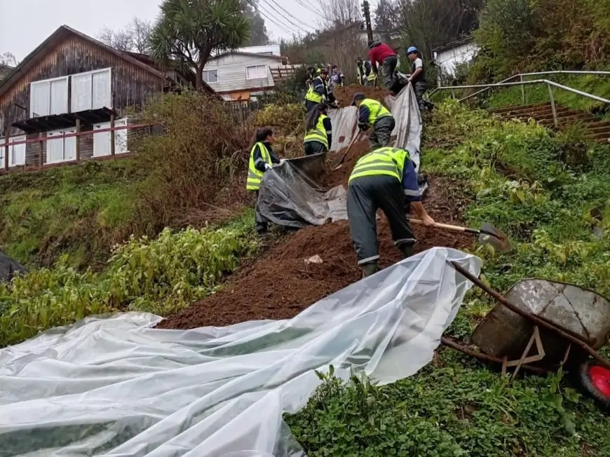 Municipio de Corral reconoce la labor de sus equipos de Operaciones durante las semanas de emergencia por el sistema frontal