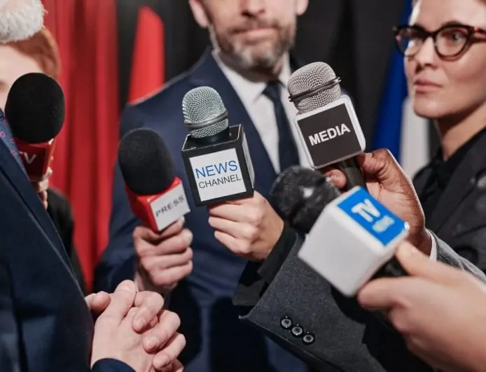 Proyecto "Ley Mordaza 2.0" avanza en Senado y gremio periodístico alerta por riesgo de cárcel