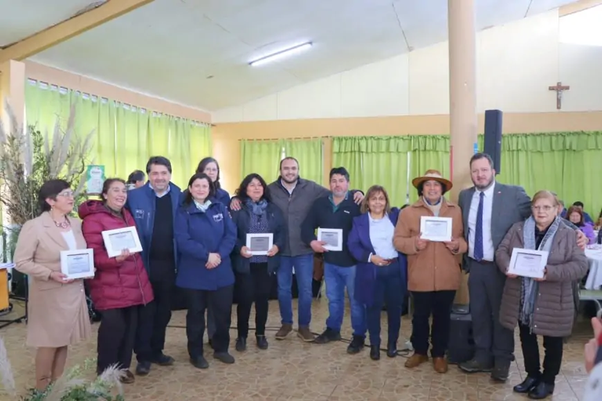 Más de 200 agricultores conmemoran Día del Campesino en La Unión con decreto de emergencia agrícola regional