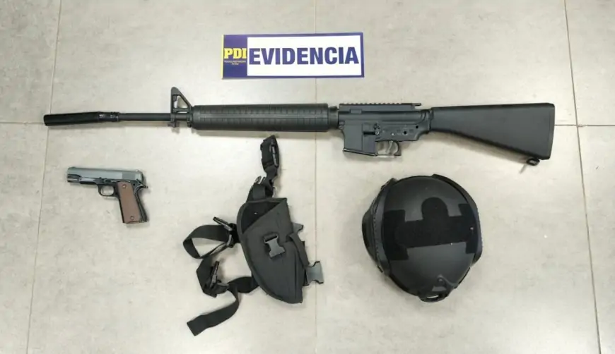Hombre con distintivos falsificados de la PDI es detenido por operativo en San Bernardo y Mariquina