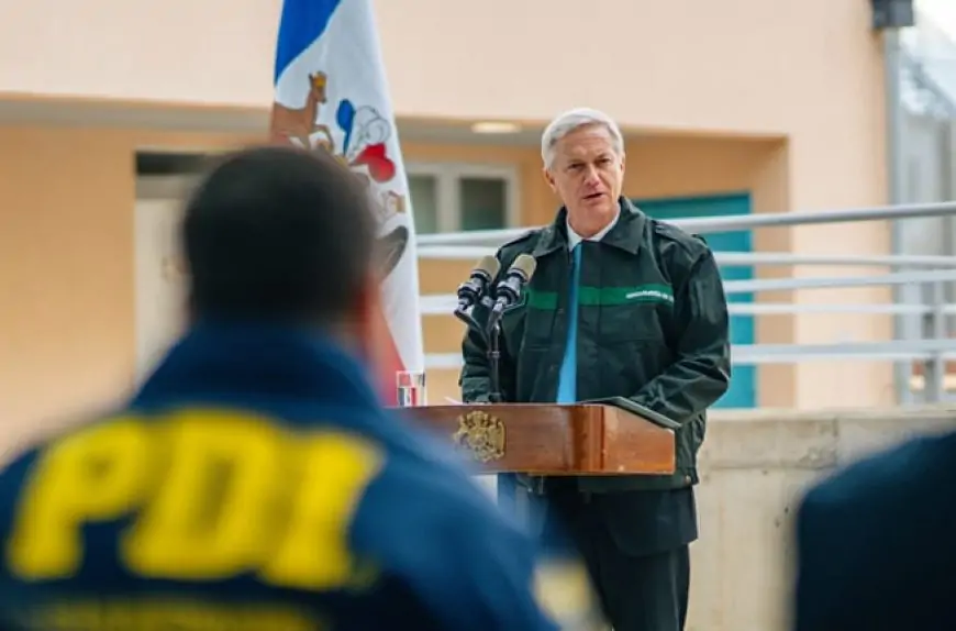 Presidente Kast visita Talca en medio de traslado de reos a cárcel de alta seguridad y se reúne con vecinos