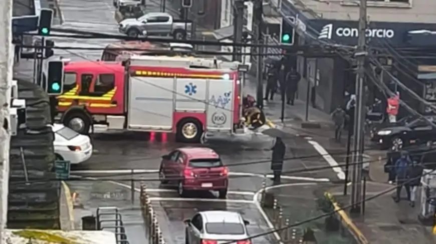 Grave atropello en centro de Valdivia deja una persona fallecida este viernes