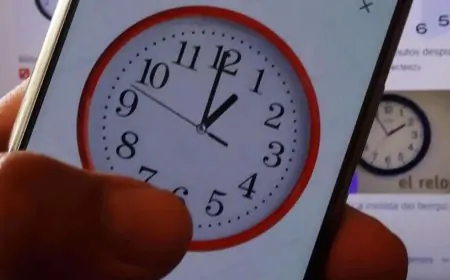 Esta noche cambia la hora en Chile y 14 regiones adelantan sus relojes una hora