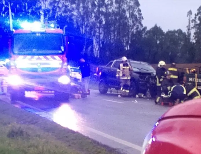 Conductor fallece y tres personas resultan lesionadas en colisión frontal en ruta T-34 entre Máfil y Valdivia