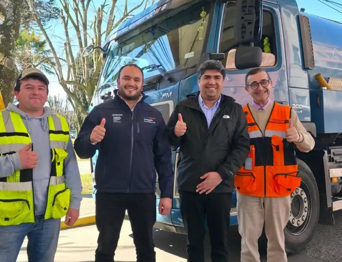 Delegado Valderrama pone en marcha camiones limpia fosa para 126 familias afectadas por desborde del río Llollelhue en La Unión