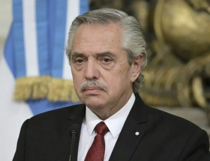 Denuncian a expresidente argentino Alberto Fernández por traición a la patria tras declaraciones sobre Malvinas