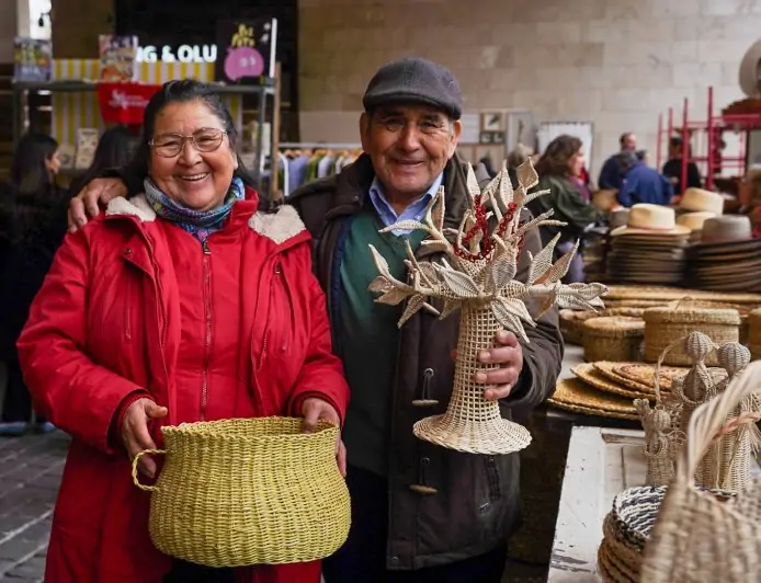 Artesanos de excelencia de cinco regiones llegan a Feria Al Cateo de la mano de INDAP