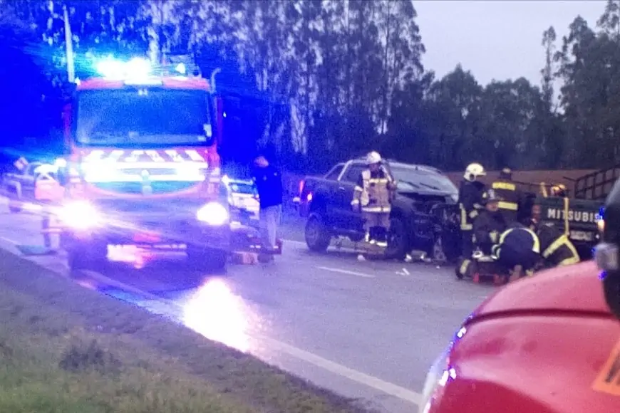 Conductor fallece y tres personas resultan lesionadas en colisión frontal en ruta T-34 entre Máfil y Valdivia