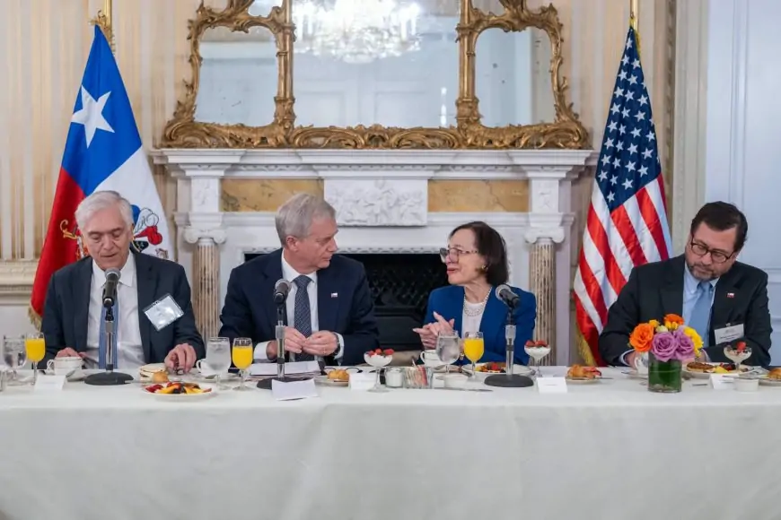 Kast cierra gira en Nueva York con reunión de inversionistas y mensaje proinversión