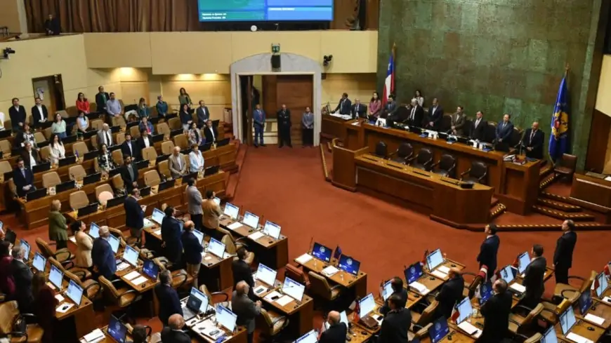 Rechazo a reforma migratoria: Gobierno pierde por un voto y busca insistir en el Senado