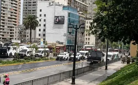 Marcha por el 18-O en Santiago deja 29 detenidos y carabineros lesionados por incidentes