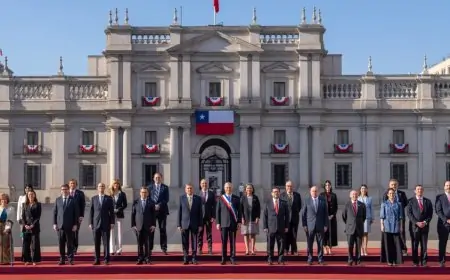 Cadem: aprobación de Kast cae al 30%, su nivel más bajo, y 17 ministros retroceden