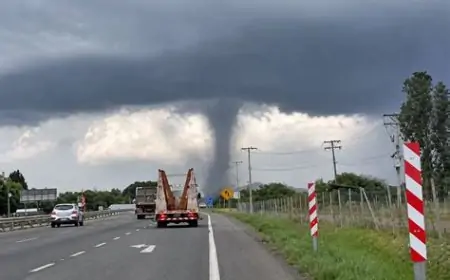 Senapred reporta tornado EF-2 en Requínoa, 70 viviendas dañadas y alerta roja en 10 comunas de la RM