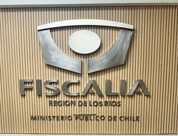 Formalizan a 4 imputados por tres robos en una misma noche en La Unión: tribunal rechaza prisión preventiva