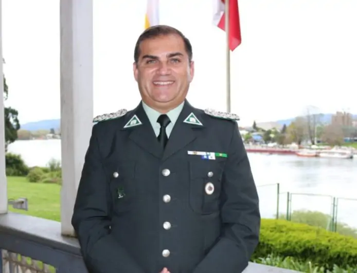 Coronel Rodrigo Salinas Robles asume como nuevo director regional de Gendarmería en Los Ríos