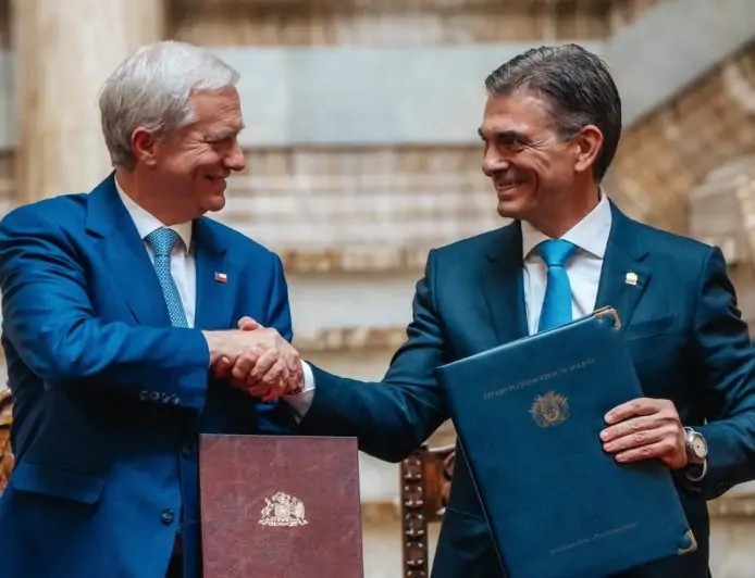 Kast realiza histórica visita a Bolivia tras 71 años y firma acuerdos de cooperación bilateral